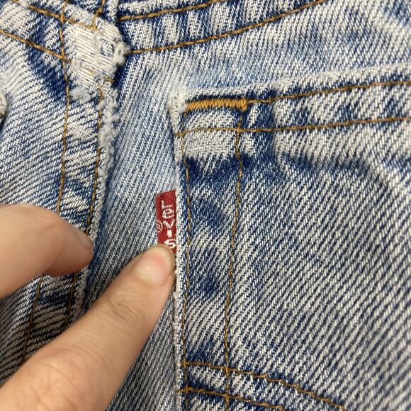 Levis 550 Jeans Womens Light Wash Relaxed Tapered Raw Hem Zip Fly Red Tab Denim - Picture 11 of 15